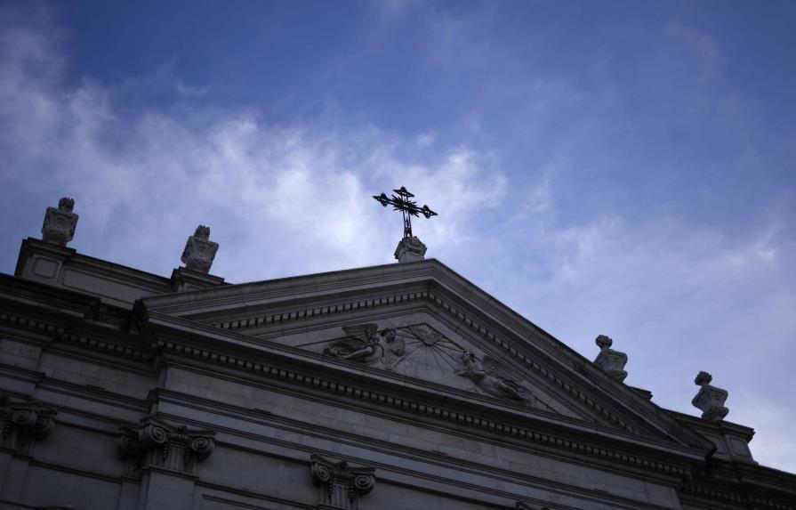 Una iglesia católica romana en Lisboa, el viernes 10 de febrero de 2023. Un comité que ha estado examinando el abuso sexual infantil histórico en la Iglesia católica portuguesa dice el lunes 13 de febrero que 512 presuntas víctimas se han presentado.