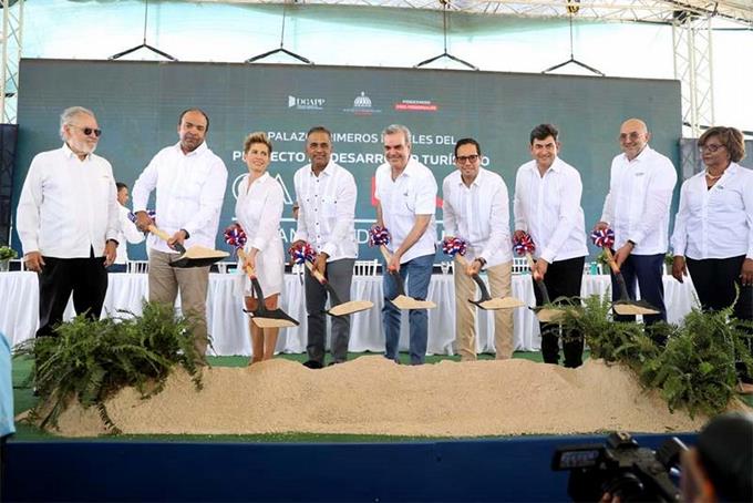 Primer palazo hoteles Pedernales, Proyecto Cabo-Rojo