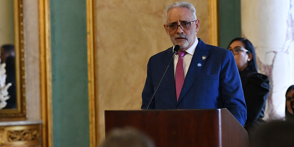 Presidente Lidom, Vitelio Mejía.