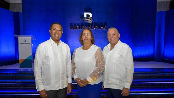 "Banreservas Estrecha Lazos con sus Clientes de San Cristóbal en un Encuentro Exclusivo"