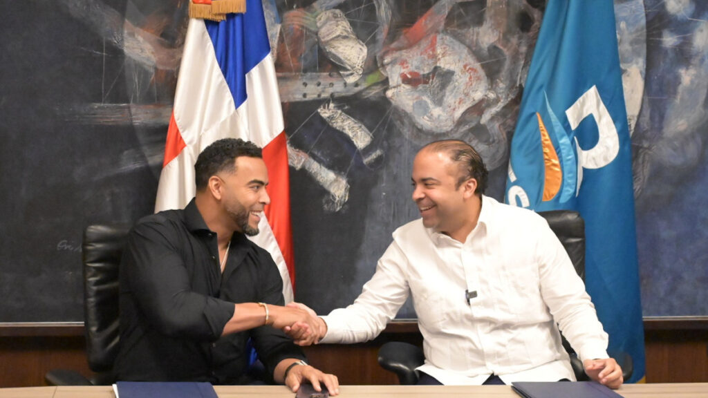Nelson Cruz, Estrella de Grandes Ligas, Se Une como Embajador de la Marca Banreservas
