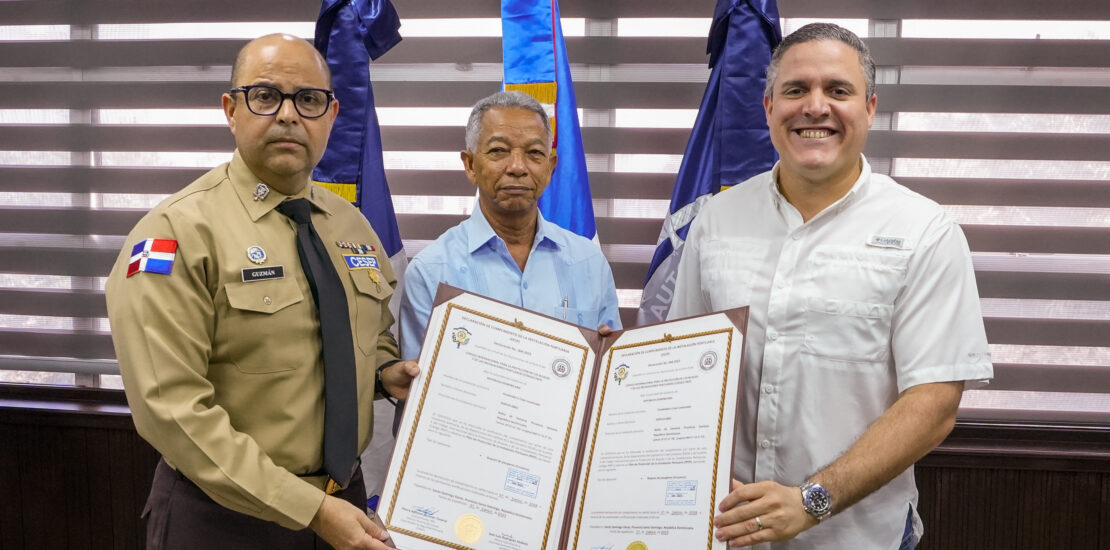 APORDOM y CESEP recertifican fondeadero de Cayo Levantado