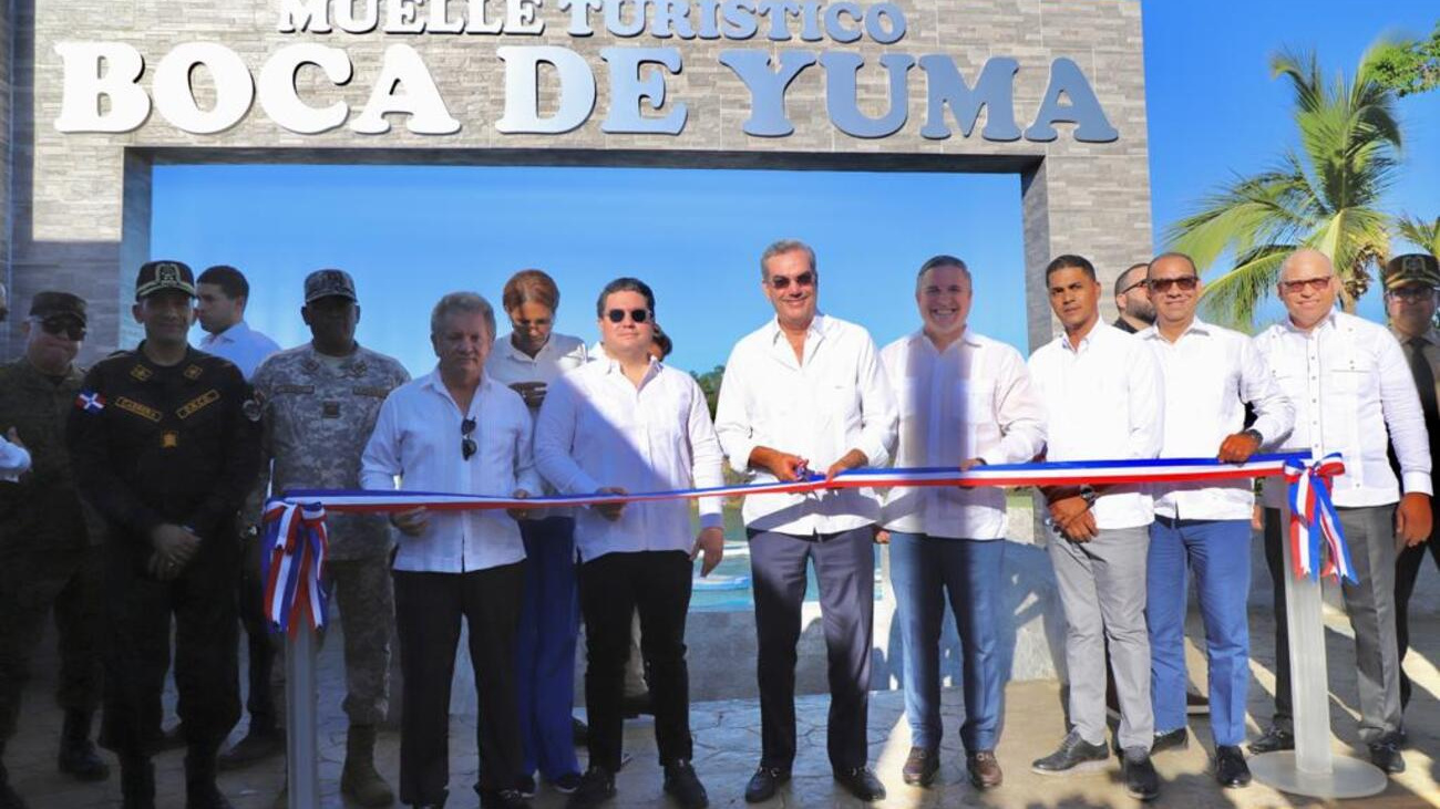 Presidente Abinader y Jean Luis Rodríguez inauguran muelle turístico y pesquero en Boca de Yuma, Higüey