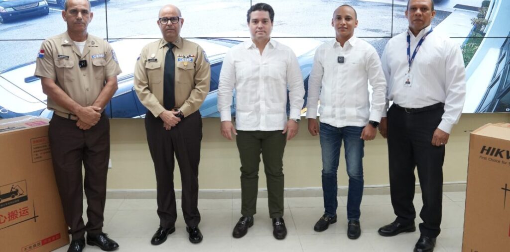 CPMSP entrega monitores de vigilancia al CESEP para eficientizar seguridad de los puertos