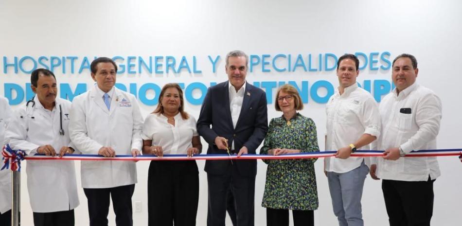 "El Hospital Dr. Mario Tolentino Dipp abre sus puertas como símbolo de esperanza y progreso en la atención médica dominicana."