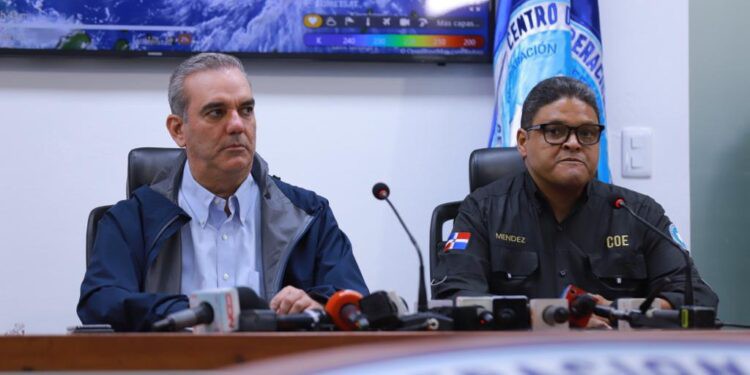 Preparativos intensificados mientras la tormenta tropical Franklin se acerca al país.