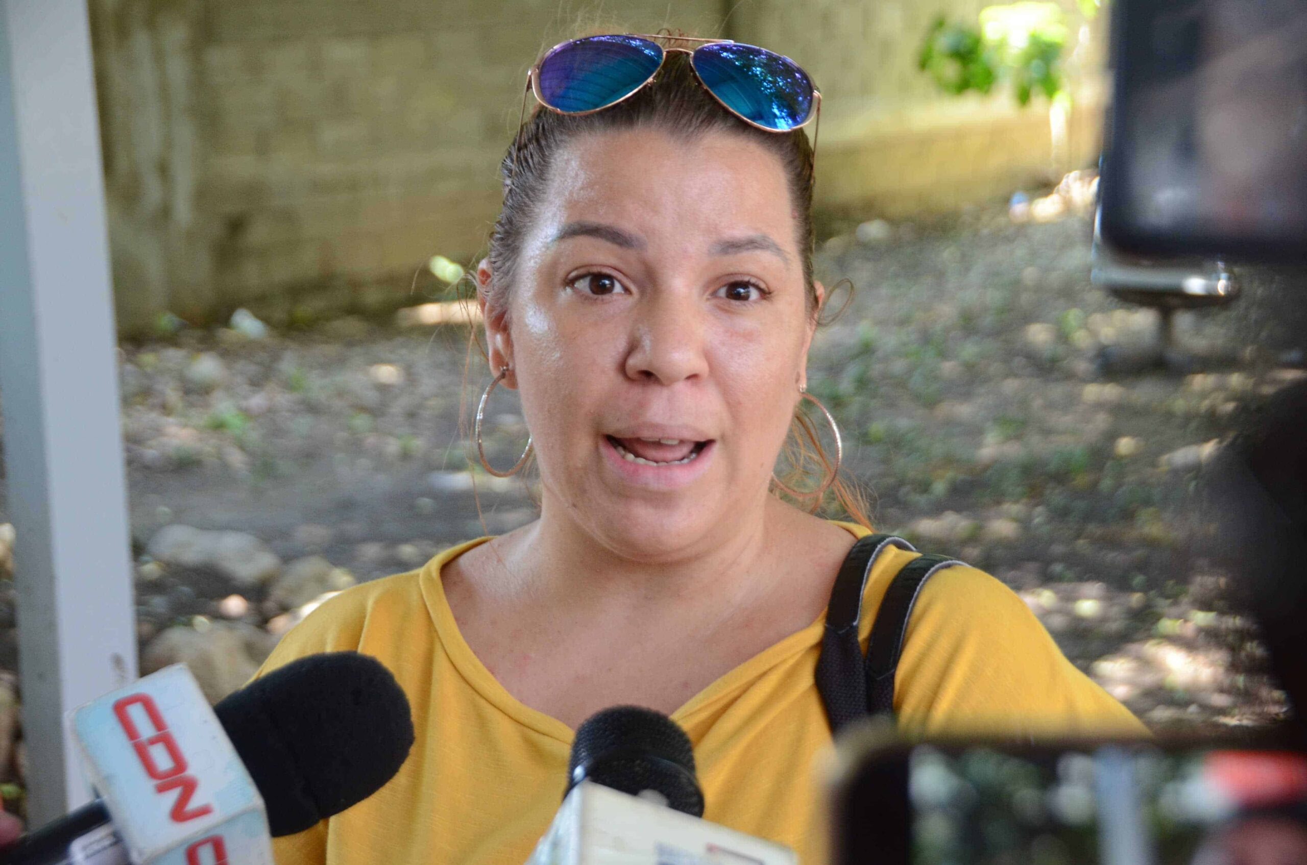 Hija de hombre herido en la sucursal bancaria en Santiago levanta su voz exigiendo justicia