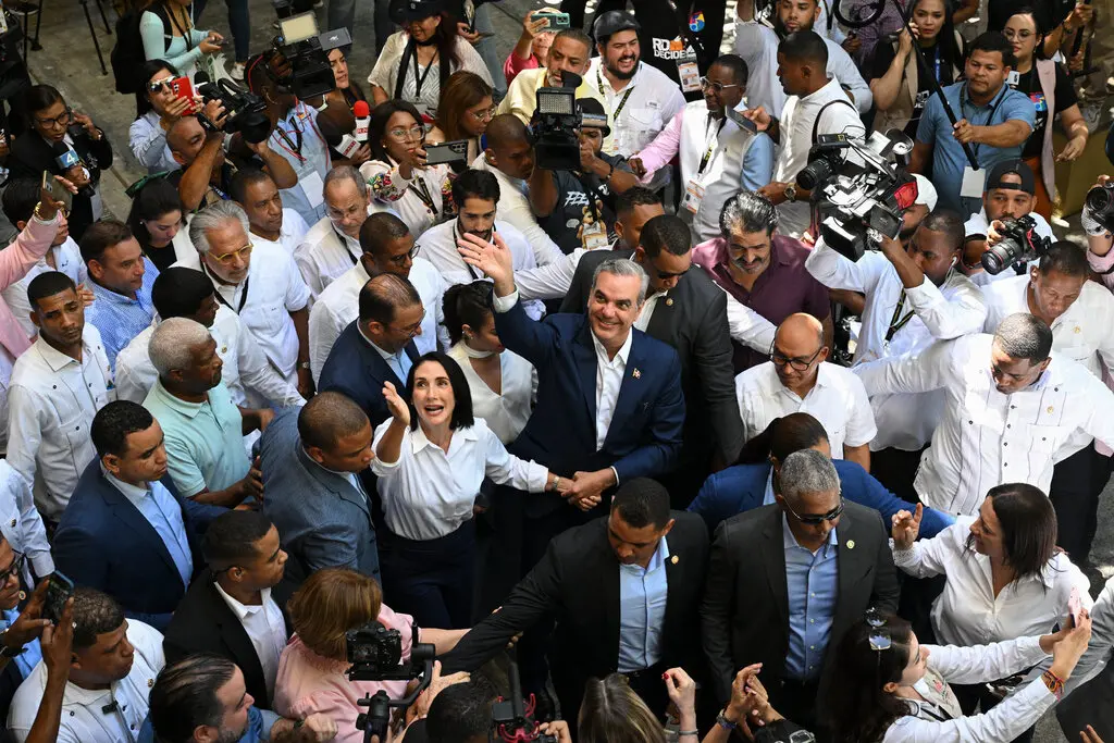 Luis Abinader y su reelecion a la presidencia de RD