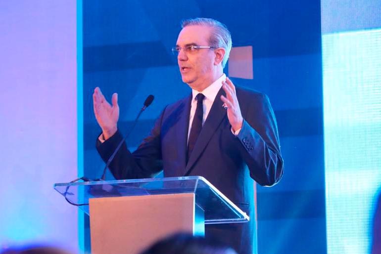 Presidente Abinader crea la Empresa Minera Dominicana, S.A. (EMIDOM) para la explotación de minerales estratégicos