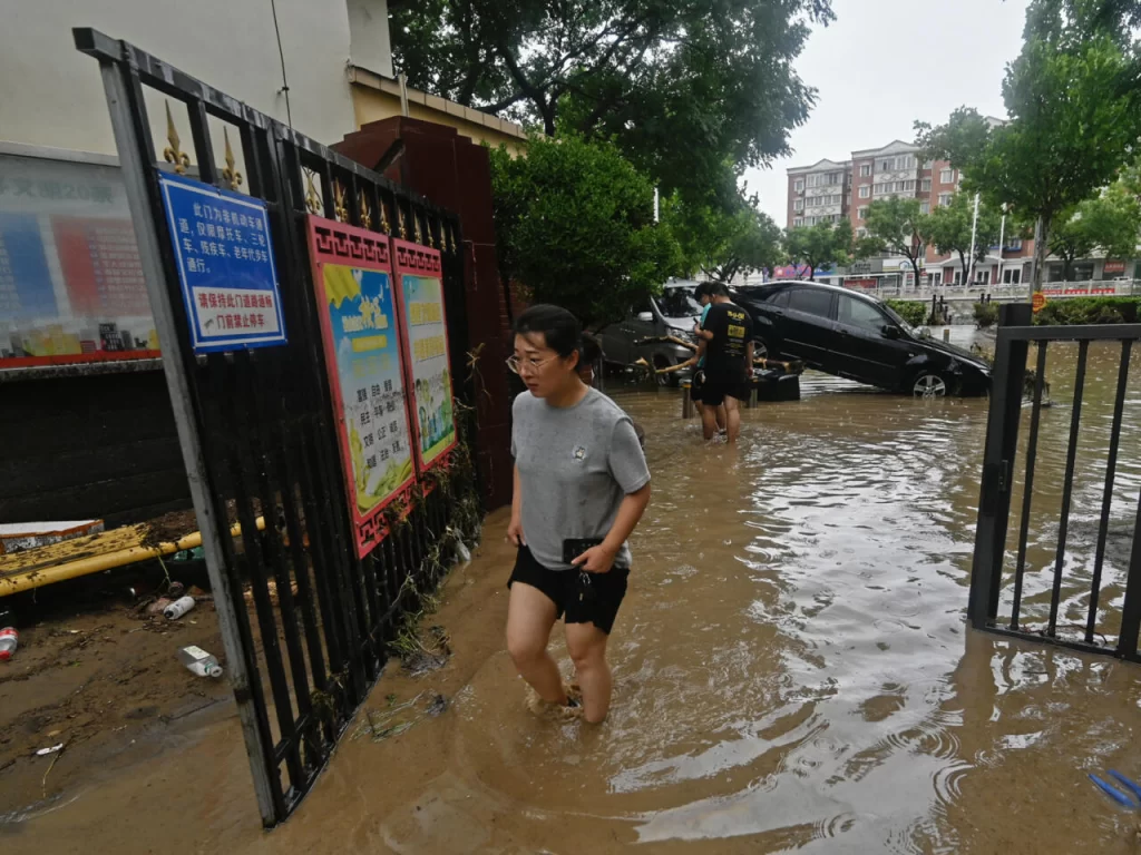 Cerca de veinte desaparecidos tras inundaciones en China