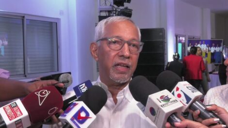 Ángel Hernández sobre Pruebas Nacionales: «no hay ninguna decisión de quitar pruebas»