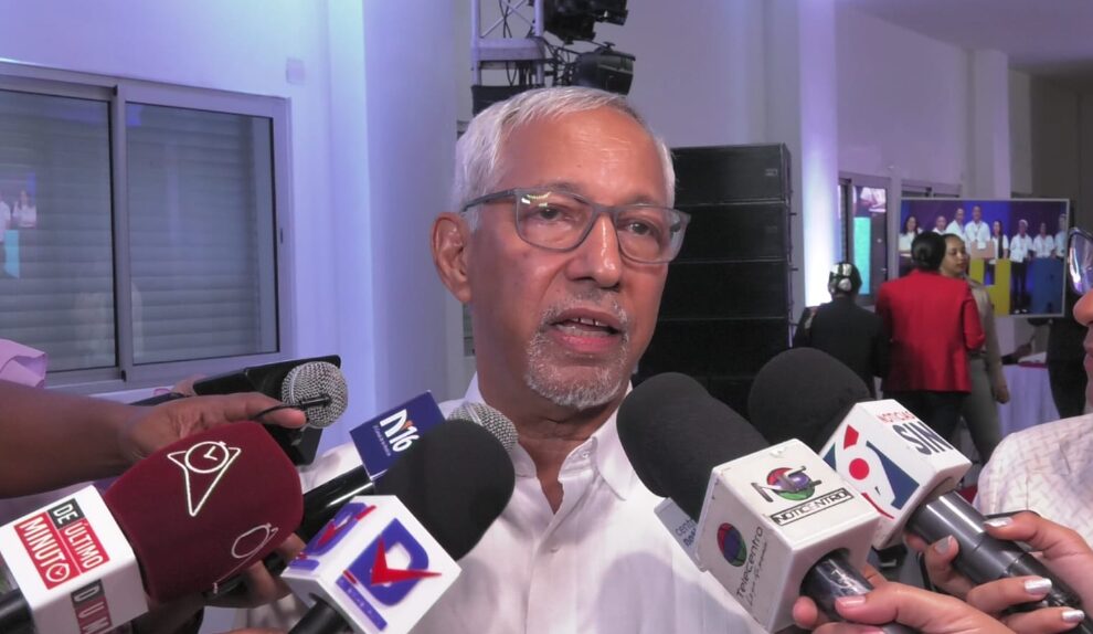 Ángel Hernández sobre Pruebas Nacionales: «no hay ninguna decisión de quitar pruebas»