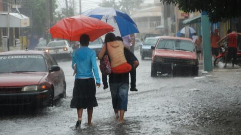 Vaguada y onda tropical continuarán provocando aguaceros