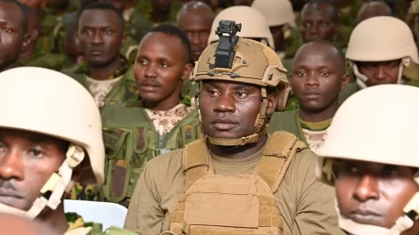 Un contingente de 400 policías de Kenia llega a Haití para intentar frenar la violencia