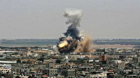 Israel opera en toda la ciudad de Rafah y deja más de 25 muertos en ataque a desplazados