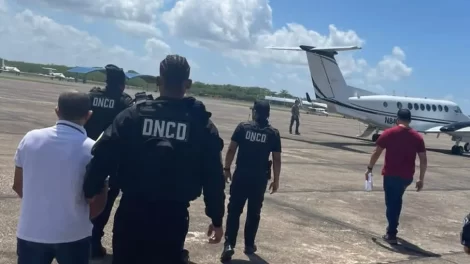 RD extradita dos dominicanos a EE.UU. acusados de narcotráfico y asesinato.