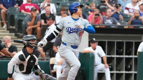Shohei Ohtani empata récord de Dodgers con 9 juegos seguidos remolcando carrera