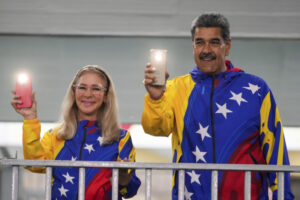 China, Rusia e Irán felicitan a Maduro, mientras Occidente exige transparencia en el recuento