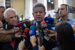 Leonel pide al CNE de Venezuela publicar las actas de las elecciones presidenciales