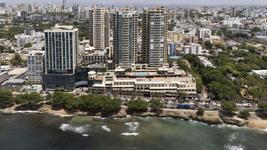 Malecón Center en ruinas: el colapso de un proyecto que prometía revitalizar la capital