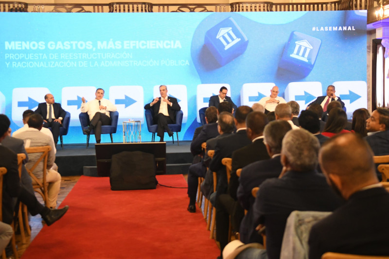 Gobierno congelará nómina pública y anuncia nuevas prohibiciones para reducir gastos