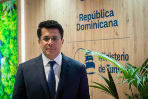 Siete dominicanos entre los más influyentes de América Latina, según Bloomberg 2024