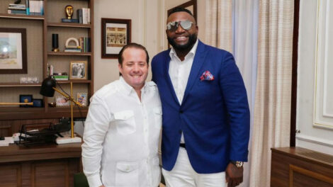 David Ortiz visita al ministro de la Presidencia, José Paliza, para promover el béisbol invernal en Nueva York