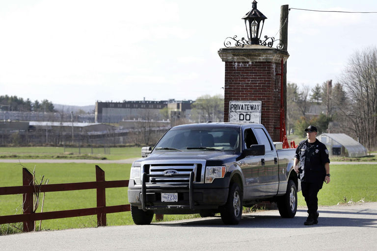 Caos en prisión de máxima seguridad en Massachusetts: Reclusos apuñalan a guardias