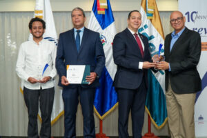 DIRECTOR DEL IDEICE AFIRMA QUE EL PAÍS AVANZA EN MATERIA DE PUBLICACIONES CIENTÍFICAS