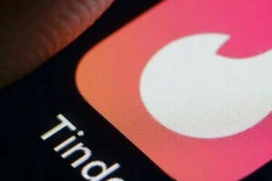 12 años de prisión a mujer por asaltos a hombres citados en Tinder
