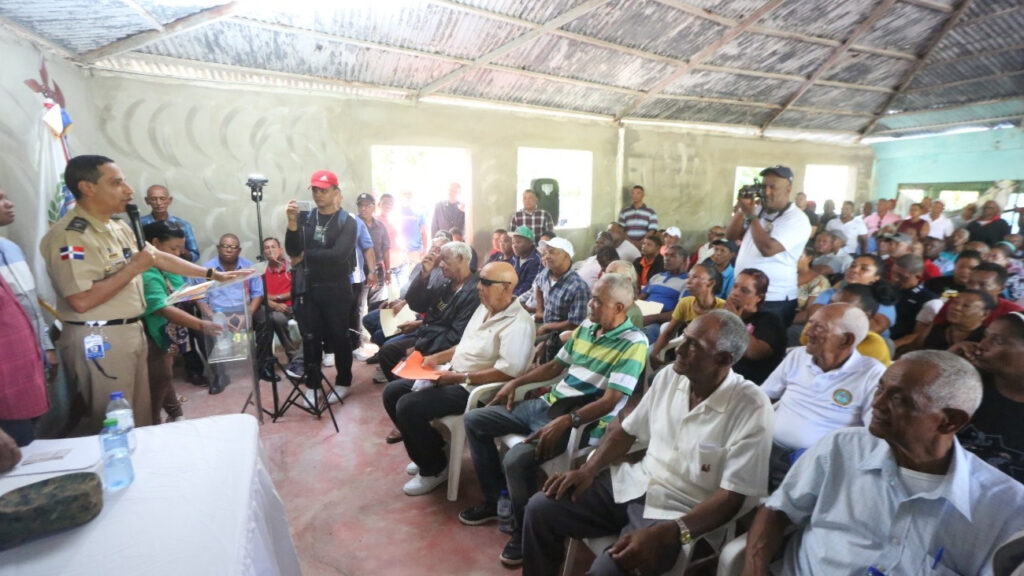 MILITARES RETIRADOS EN ETAPA PRODUCTIVA SERÁN INCORPORADOS AL MERCADO LABORAL EN EL SUR DEL PAÍS