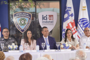 GOBIERNO INICIA PRIMERA FASE DEL PROYECTO “DESTACAMENTOS CONECTADOS”, EN CRISTO REY