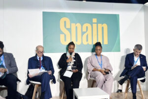 RD Y COOPERACIÓN ESPAÑOLA ACUERDAN FINANCIAR PROYECTOS DE ADAPTACIÓN AL CAMBIO CLIMÁTICO EN LA COP29