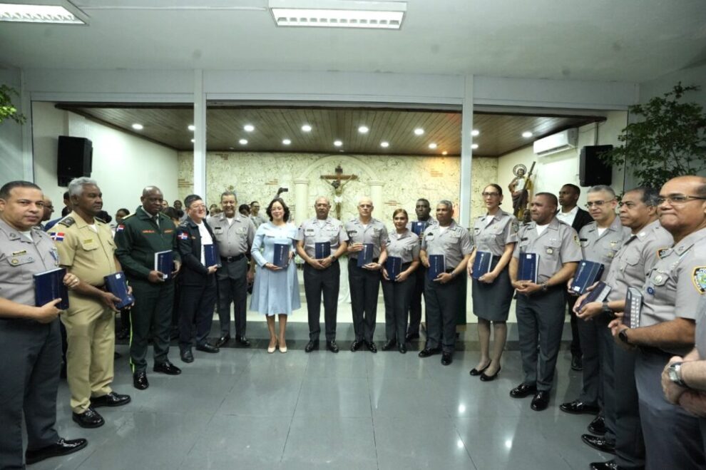 POLICÍA NACIONAL CELEBRA EUCARISTÍA POR EL PRIMER AÑO DE GESTIÓN DEL MAYOR GENERAL RAMÓN ANTONIO GUZMÁN PERALTA