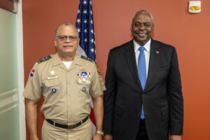 MINISTRO DEFENSA DOMINICANO PARTICIPA EN JURAMENTACIÓN NUEVO JEFE DEL COMANDO SUR DE EE.UU.