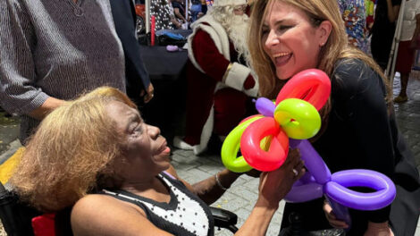 Alcaldía del Distrito Nacional lleva la alegría de la Navidad a los barrios con aguinaldos