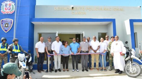 Gobierno inaugura moderno destacamento en el distrito municipal de Canoa, provincia Barahona