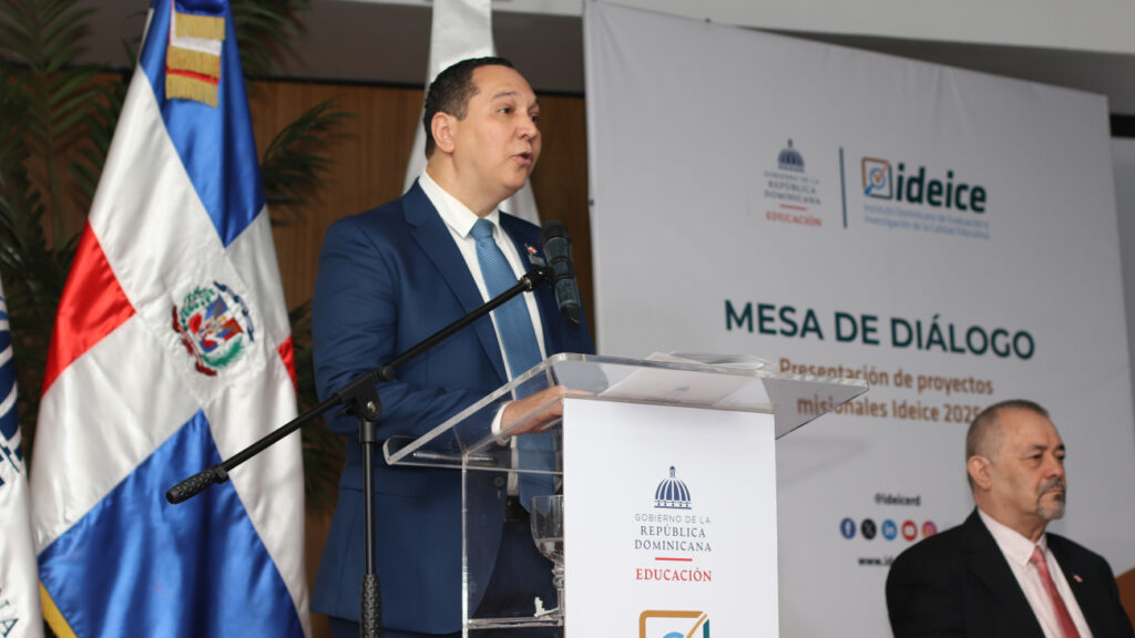 DIRECTOR DEL IDEICE RESALTA EL VALOR DE LA INVESTIGACIÓN EDUCATIVA EN EL DISEÑO DE POLÍTICAS PÚBLICAS