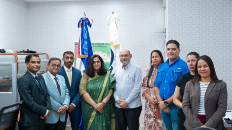 COMISIÓN DE LA INDIA Y AUTORIDADES DE ONESVIE SE REÚNEN PARA EVALUAR RESILIENCIA DE INFRAESTRUCTURAS CRÍTICAS EN RD